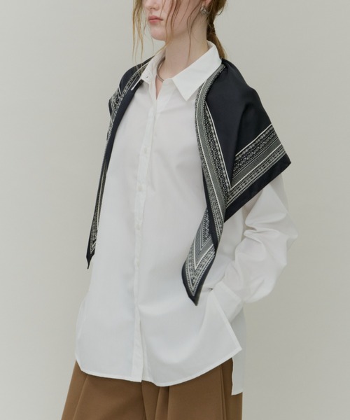 Plumel(プルメル)の「Basic Regular Collar Loose Shirt / ベーシックレギュラーカラーシャツ(シャツ/ブラウス・レディース・オフホワイト/チャコールグレー/ブラウン・MEDIUM)」の16枚目の写真