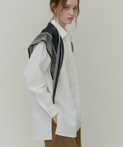 Plumel(プルメル)の「Basic Regular Collar Loose Shirt / ベーシックレギュラーカラーシャツ(シャツ/ブラウス・レディース・オフホワイト/チャコールグレー/ブラウン・MEDIUM)」の18枚目の写真