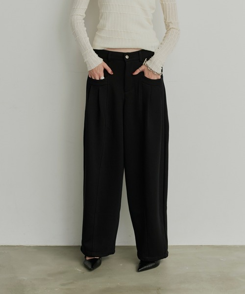 uchi.（ウチ）の「タックデザインカーブワイドスウェットパンツ（スウェットパンツ・レディース・ブラック/グレー・LARGE/MEDIUM/SMALL）」の5枚目の写真