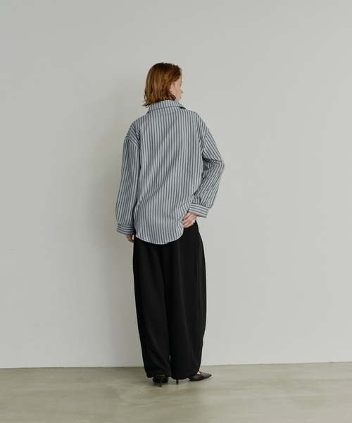 uchi.（ウチ）の「タックデザインカーブワイドスウェットパンツ（スウェットパンツ・レディース・ブラック/グレー・LARGE/MEDIUM/SMALL）」の16枚目の写真