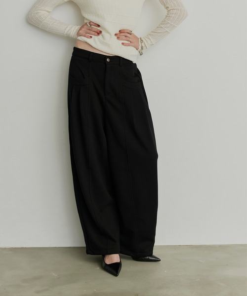 uchi.（ウチ）の「タックデザインカーブワイドスウェットパンツ（スウェットパンツ・レディース・ブラック/グレー・LARGE/MEDIUM/SMALL）」の18枚目の写真