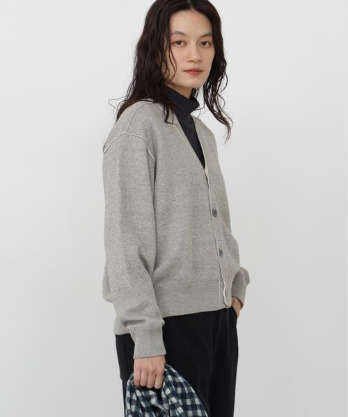 human woman(ヒューマンウーマン)の「◆UNDYEDコラボダブルフェイスニットソーカーディガン(Tシャツ/カットソー・レディース・グレー/ベージュ・MEDIUM)」の4枚目の写真