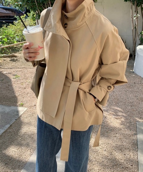 YUGA（ユーガ）の「YUGA_YGMC　　Korean-style  Short trench coat（トレンチコート・レディース・オフホワイト/ベージュ・FREE）」の18枚目の写真