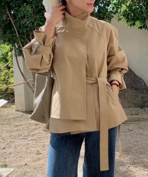 YUGA（ユーガ）の「YUGA_YGMC　　Korean-style  Short trench coat（トレンチコート・レディース・オフホワイト/ベージュ・FREE）」の20枚目の写真