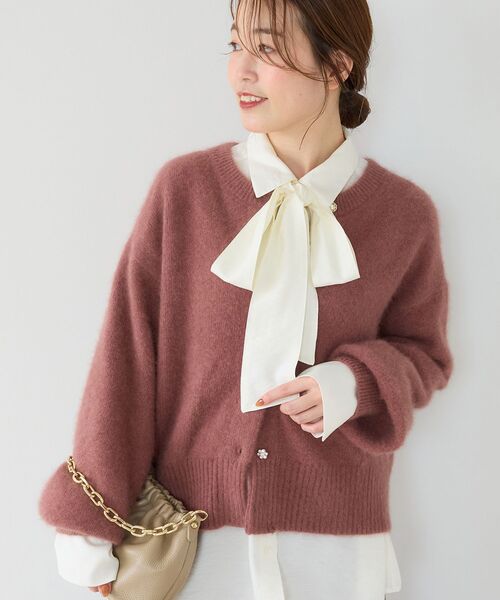 le.coeur blanc(ルクールブラン)の「ボウタイソフトツイルブラウス(シャツ/ブラウス・レディース・ブラック/モカ/オフホワイト・38)」の1枚目の写真