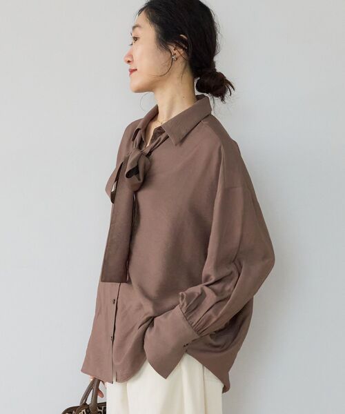 le.coeur blanc(ルクールブラン)の「ボウタイソフトツイルブラウス(シャツ/ブラウス・レディース・ブラック/モカ/オフホワイト・38)」の21枚目の写真