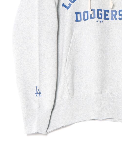Champion(チャンピオン)の「【MLB×Champion】HOODIE VINTAGE(パーカー・メンズ・ネイビー/グレー・S/M/L/XL)」の5枚目の写真