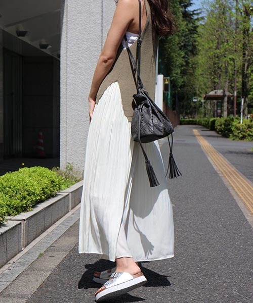 FREE'S MART（フリーズマート）の「消しプリーツワイドパンツ（その他パンツ・レディース・ベージュ/ブルー/ホワイト・FREE）」の10枚目の写真