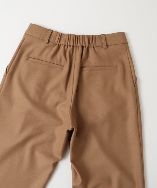 URBAN RESEARCH（アーバンリサーチ）の「 UR 起毛ウエストゴムテーパードパンツ（その他パンツ・レディース・ブラウン系その他/ライトグレー/チェック・38/36）」の16枚目の写真