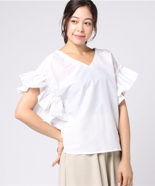 FREE'S MART（フリーズマート）の「Ｂａｃｋ釦フリルスリーブブラウス（シャツ/ブラウス・レディース・ブラック/ホワイト/ブラウン/ピンク・FREE）」の2枚目の写真