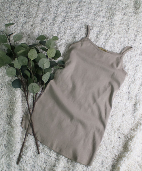 reca(レカ)の「コットン無地キャミソール(タンクトップ・レディース・ベージュ系その他/カーキ/チャコールグレー/グレー/オフホワイト/ネイビー/ブラック・L/LL/M)」の6枚目の写真
