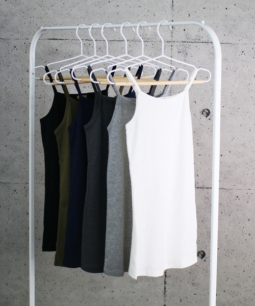 reca(レカ)の「コットン無地キャミソール(タンクトップ・レディース・ベージュ系その他/カーキ/チャコールグレー/グレー/オフホワイト/ネイビー/ブラック・L/LL/M)」の2枚目の写真