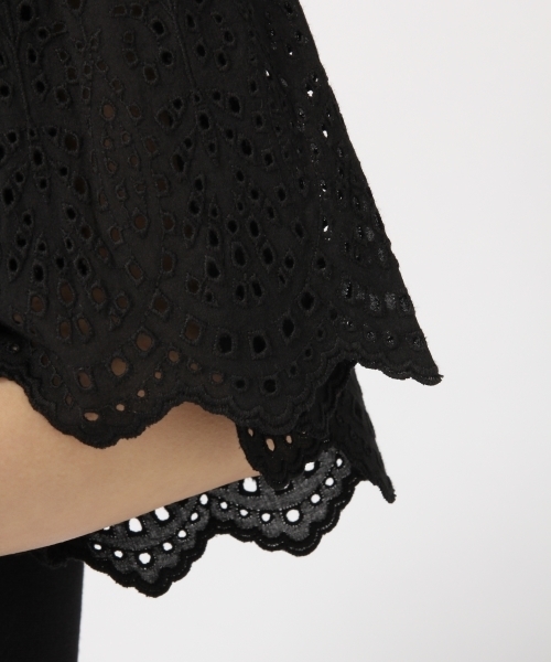 LOWRYS FARM（ローリーズファーム）の「ソデスカラッププルオーバー　789674 （Tシャツ/カットソー・レディース・オフホワイト/パープル/ネイビー/ブラック・LARGE/MEDIUM）」の10枚目の写真