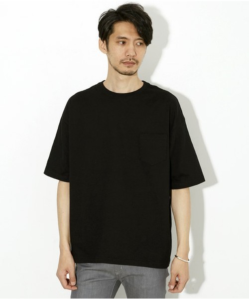 United Athle（ユナイテッドアスレ）の「【UNITED ATHLE】5.6ozビックシルエットポケTシャツ/05008-01（Tシャツ/カットソー・メンズ・ホワイト/ブラック/ネイビー/グレー・SMALL/MEDIUM/LARGE/4）」の3枚目の写真