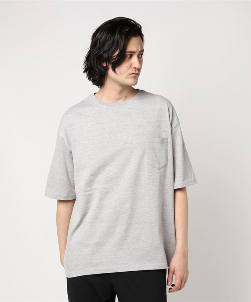 United Athle（ユナイテッドアスレ）の「【UNITED ATHLE】5.6ozビックシルエットポケTシャツ/05008-01（Tシャツ/カットソー・メンズ・ホワイト/ブラック/ネイビー/グレー・SMALL/MEDIUM/LARGE/4）」の9枚目の写真