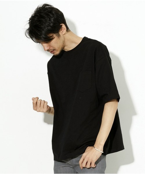 United Athle（ユナイテッドアスレ）の「【UNITED ATHLE】5.6ozビックシルエットポケTシャツ/05008-01（Tシャツ/カットソー・メンズ・ホワイト/ブラック/ネイビー/グレー・SMALL/MEDIUM/LARGE/4）」の18枚目の写真