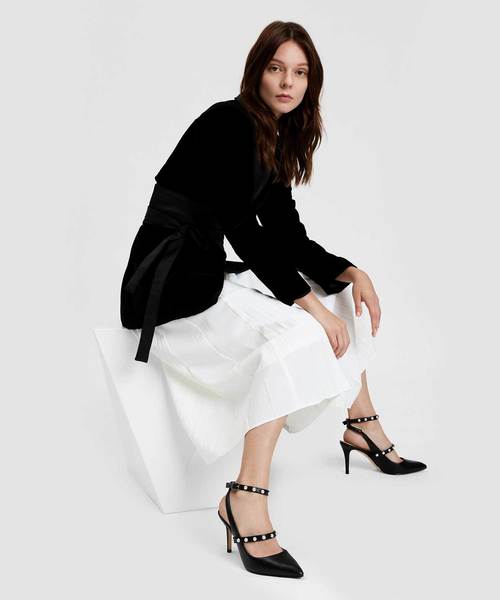 CHARLES & KEITH(チャールズ & キース)の「パールディーテルアンクルストラップヒール / PEARL DETAIL ANKLE STRAP HEELS(パンプス・レディース・ブラック/グレー/オリーブ・22.5cm/23cm/23.5cm/24.5cm/25cm/25.5cm/25㎝)」の9枚目の写真