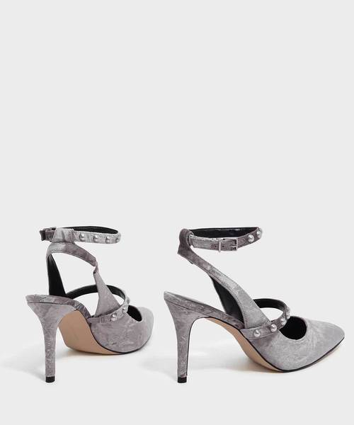 CHARLES & KEITH(チャールズ & キース)の「パールディーテルアンクルストラップヒール / PEARL DETAIL ANKLE STRAP HEELS(パンプス・レディース・ブラック/グレー/オリーブ・22.5cm/23cm/23.5cm/24.5cm/25cm/25.5cm/25㎝)」の12枚目の写真