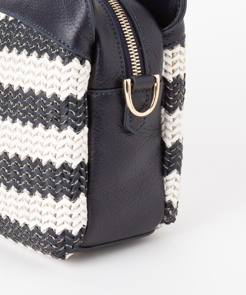 HELIOPOLE（エリオポール）の「GRES: ルネット ミニショルダーバッグ（ショルダーバッグ・レディース・ホワイト/ベージュ・F）」の3枚目の写真