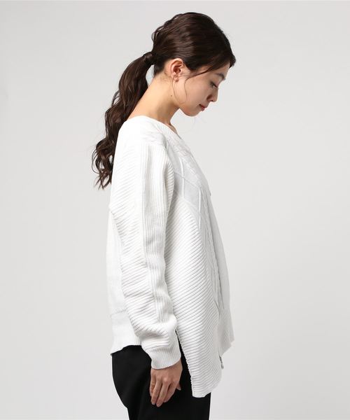 GGD(ジージーディー)の「Roger&Raw/ケーブルアシメポケ付P/O(ニット/セーター・レディース・グレー/ライトブルー/ベージュ/ホワイト/カーキ・M)」の6枚目の写真