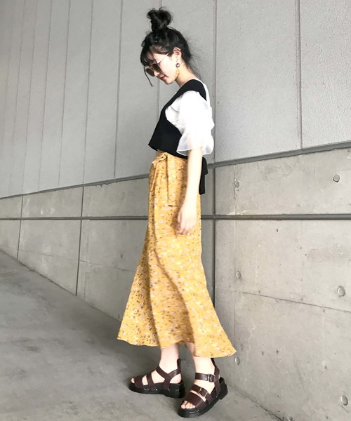 archives（アルシーヴ）の「ニットビスチェ&袖ボリュームシャツセット（シャツ/ブラウス・レディース・ブラック/ベージュ/モカ・MEDIUM）」の18枚目の写真