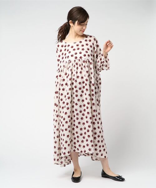 ALDIES(アールディーズ)の「Foliage Gather OP / フォリエージギャザーワンピース(ワンピース・レディース・ホワイト/ブラック/ライトブラウン・FREE)」の2枚目の写真