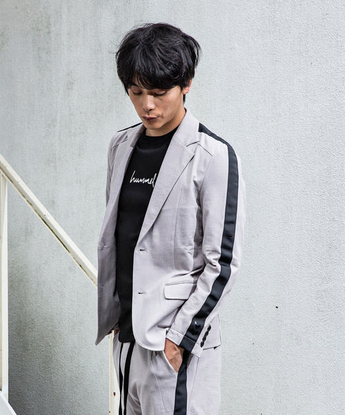 hummel(ヒュンメル)の「hummel(ヒュンメル)ラインジャケット(テーラードジャケット・メンズ・ブラック/グレー・SMALL/MEDIUM/LARGE)」の4枚目の写真