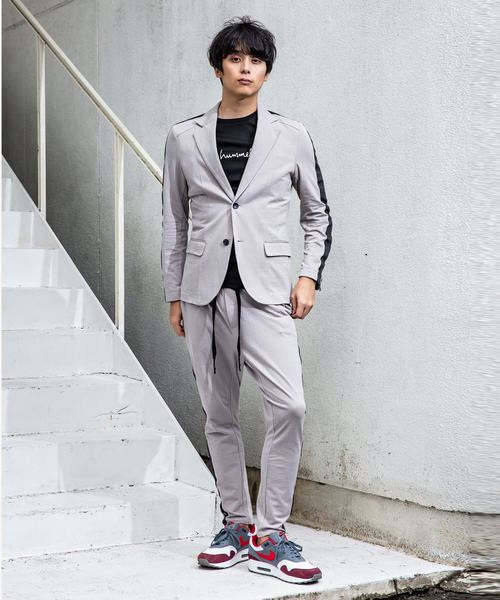 hummel(ヒュンメル)の「hummel(ヒュンメル)ラインジャケット(テーラードジャケット・メンズ・ブラック/グレー・SMALL/MEDIUM/LARGE)」の6枚目の写真