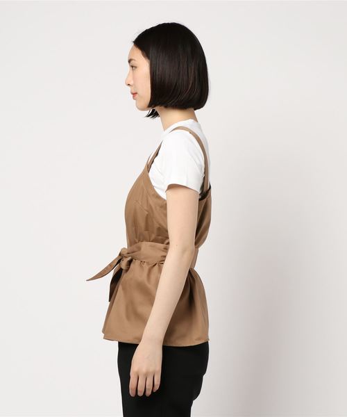 KOBE LETTUCE（コウベレタス）の「2WAYツイル素材ウエストリボンワンショルダートップス（シャツ/ブラウス・レディース・ブラック/ベージュ/ダークオレンジ・FREE）」の4枚目の写真