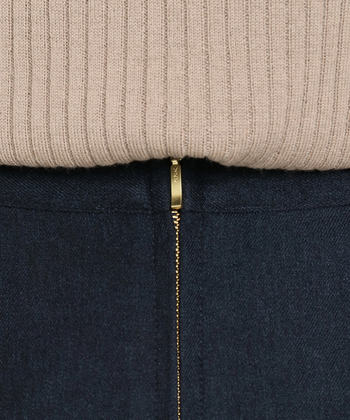 SLOBE IENA（スローブイエナ）の「サイドポケットスカート（スカート・レディース・イエロー/グリーン/ネイビー・マルチサイズ）」の12枚目の写真