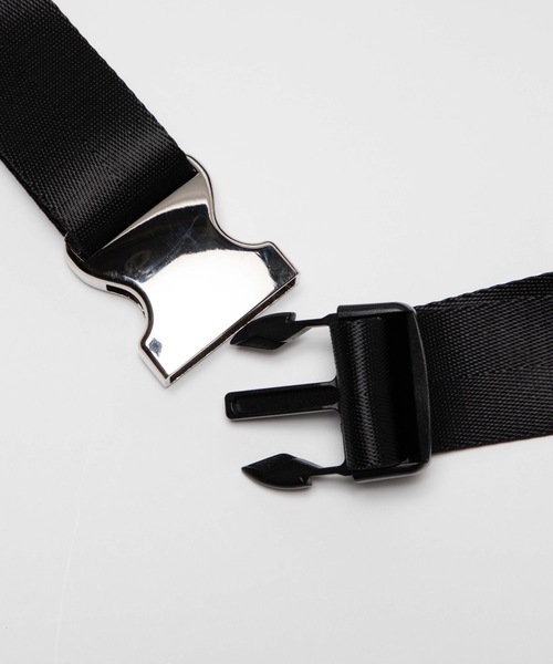 WEGO（ウィゴー）の「WEGO/リングジップフェイクレザーウエストバッグ（ボディバッグ/ウエストポーチ・レディース・ブラック/パープル/シルバー・FREE）」の22枚目の写真