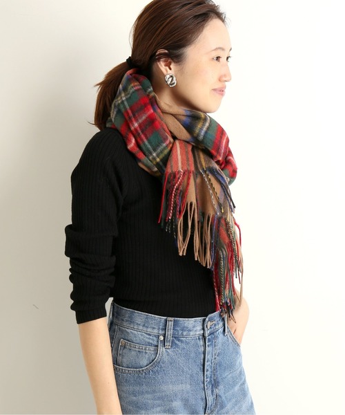 SLOBE IENA(スローブイエナ)の「TWEEDMILL TARTAN チェックストール◆(ストール/ショール・レディース・ホワイト/ネイビー/グレー/キャメル・FREE)」の14枚目の写真