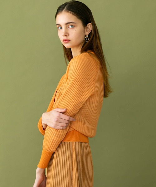 UNITED TOKYO（ユナイテッドトウキョウ）の「シアーニットカーディガン（カーディガン/ボレロ・レディース・アイボリー/オレンジ/ブラック・0）」の22枚目の写真