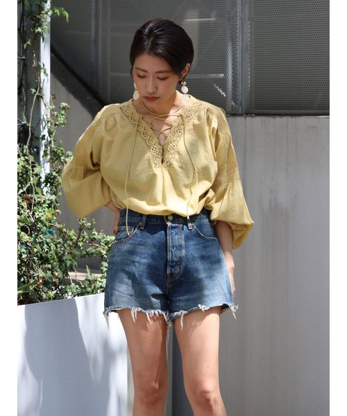 Ungrid（アングリッド）の「ダメージデニムショートパンツ（デニムパンツ・レディース・インディゴブルー・SMALL/MEDIUM）」の3枚目の写真