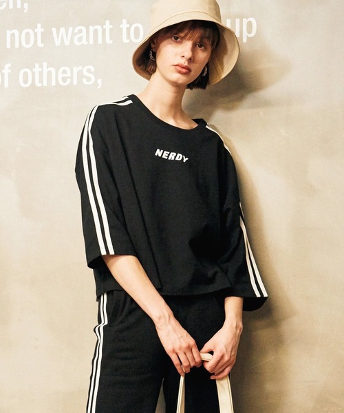 ◆NERDY◆NERDY x OHT BELT チョーカー 送料込 Heather（ヘザー）の「NERDY×Heather ラインT 893266（Tシャツ