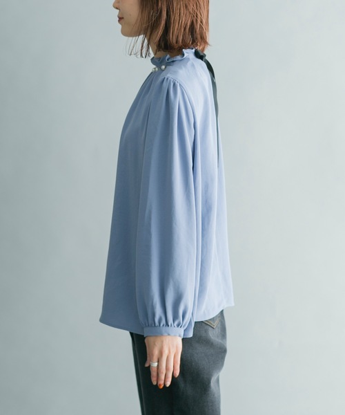 prose verse(プロズヴェール)の「えりパールギャザーネックブラウス(シャツ/ブラウス・レディース・ブラック/ベージュ/サックスブルー・フリ-)」の13枚目の写真