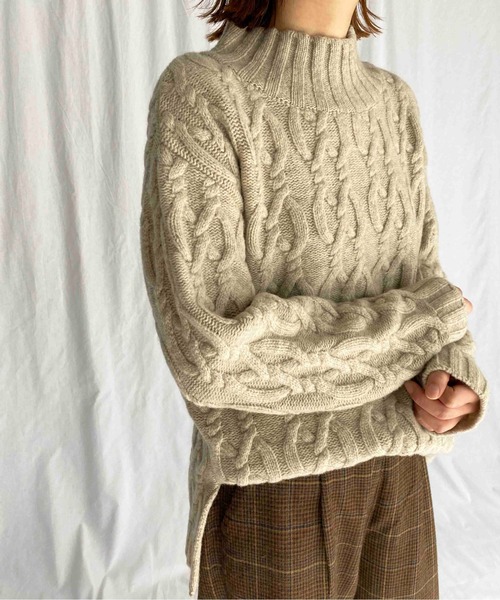 PICCIN（ピッチン）の「【日本製】アラン柄ニット（ニット/セーター・レディース・ベージュ/チャコールグレー・M）」の2枚目の写真