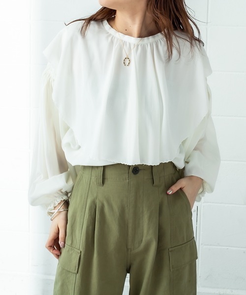 mystic（ミスティック）の「ギャザーリングビッグカラーブラウス（シャツ/ブラウス・レディース・ブラック/ベージュ/イエロー/アイボリー・FREE）」の9枚目の写真