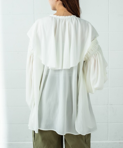 mystic（ミスティック）の「ギャザーリングビッグカラーブラウス（シャツ/ブラウス・レディース・ブラック/ベージュ/イエロー/アイボリー・FREE）」の12枚目の写真