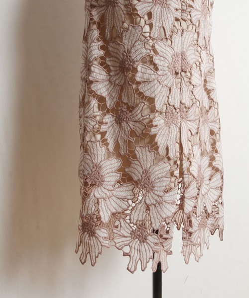 配色フラワーレースタイトスカート≪toccoclosetluxe≫