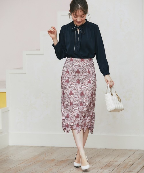 配色フラワーレースタイトスカート≪toccoclosetluxe≫