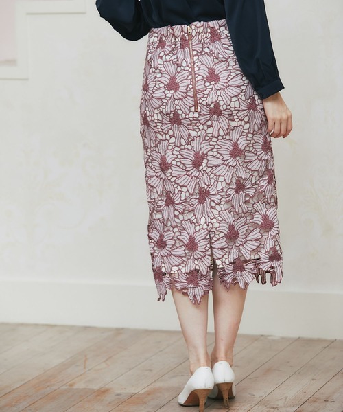 配色フラワーレースタイトスカート≪toccoclosetluxe≫