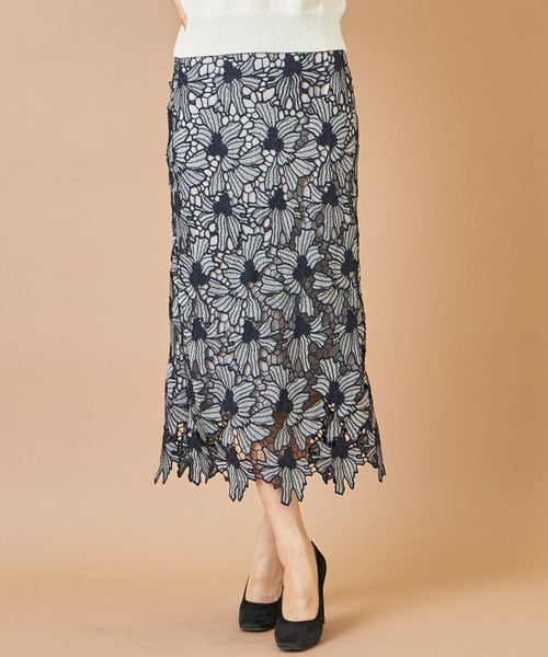 配色フラワーレースタイトスカート≪toccoclosetluxe≫