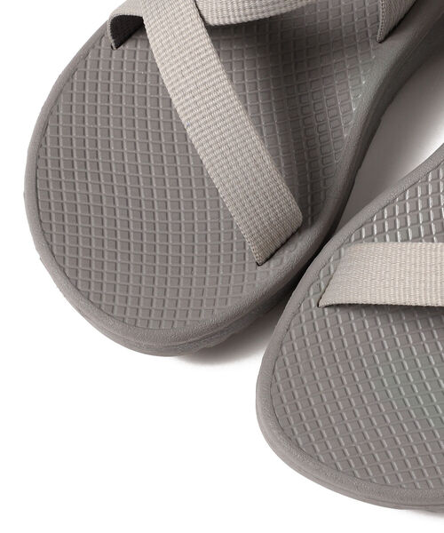 BEAMS BOY（ビームスボーイ）の「Chaco × BEAMS BOY / 別注 Z CLOUD 21SS▲（サンダル・レディース・チャコールグレー・6/8/5/7）」の3枚目の写真