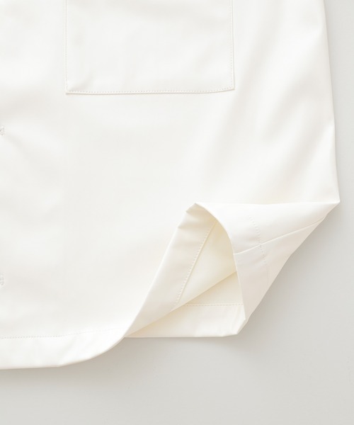 MONO-MART(モノマート)の「シンセティックレザー オーバーサイズ 1/2 sleeve CPOシャツ(シャツ/ブラウス・メンズ・ホワイト/ブラック・M/L)」の7枚目の写真