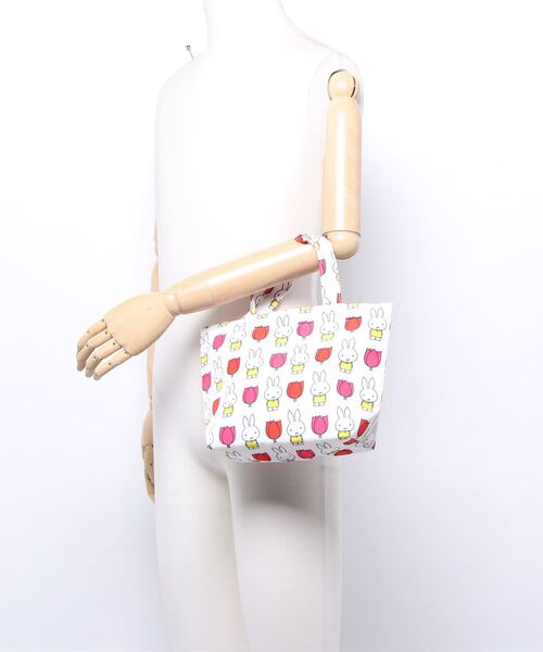 Miffy（ ミッフィー）の「【 miffy 】 転写ランチエコバッグ チューリップ（エコバッグ/サブバッグ・レディース・ホワイト・FREE）」の2枚目の写真