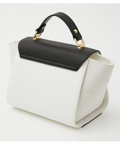 AZUL by moussy（アズールバイマウジー）の「PYTHON COMBINATION BAG（ショルダーバッグ・レディース・ブラック/ベージュ/ホワイト系その他・FREE）」の5枚目の写真