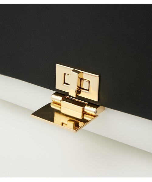 AZUL by moussy（アズールバイマウジー）の「PYTHON COMBINATION BAG（ショルダーバッグ・レディース・ブラック/ベージュ/ホワイト系その他・FREE）」の15枚目の写真