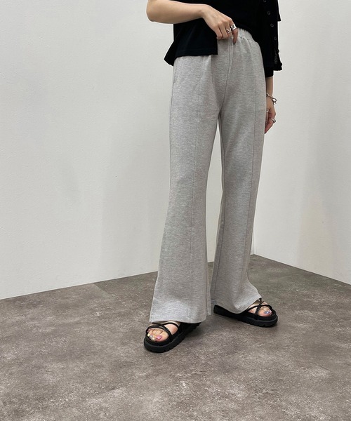 apres jour mignon(アプレジュールミニョン)の「センターシームフレアパンツ【ZOZOTOWN限定アイテム】(その他パンツ・レディース・ブラック/杢グレー/グリーン/ピンク/レッド/パープル/ダークグリーン/ボルドー・MEDIUM/SMALL/X-LARGE)」の3枚目の写真