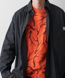 UNIVERSAL OVERALL（ユニバーサルオーバーオール）の「【UNIVERSAL OVERALL / ユニバーサルオーバーオール】別注プリント長袖Tee（Tシャツ/カットソー・メンズ）」